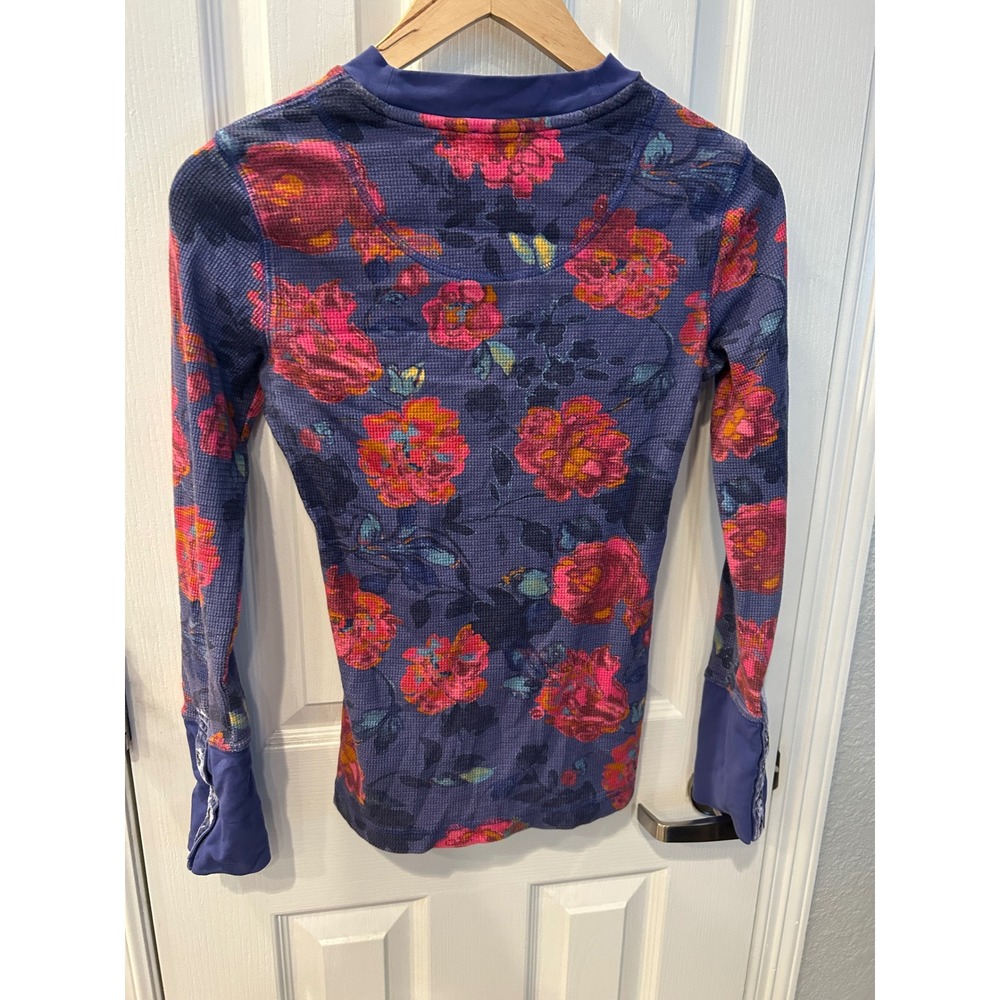 Sundance Womens Purple Floral Waffle Knit Thermal Long Sleeve Top Button Cuff XS - Picture 5 of 8